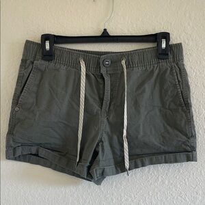 Vuori Women’s Ripstop Olive Army Green Shorts DAMAGED ZIPPER size S